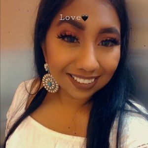 Meet your Posher, Beatriz